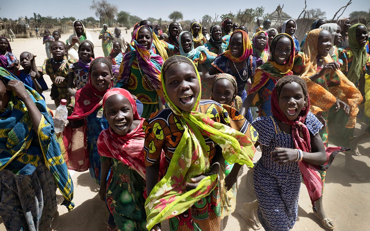 International Women's Day celebrations at the IDP camp (internal displaced persons) "Habile" in Koukou, Chad. Photo: Christoph Püschner/Diakonie Katastrophenhilfe.